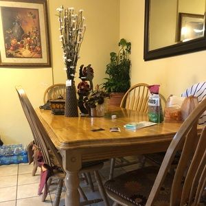 Dining set 6 chairs good conditions